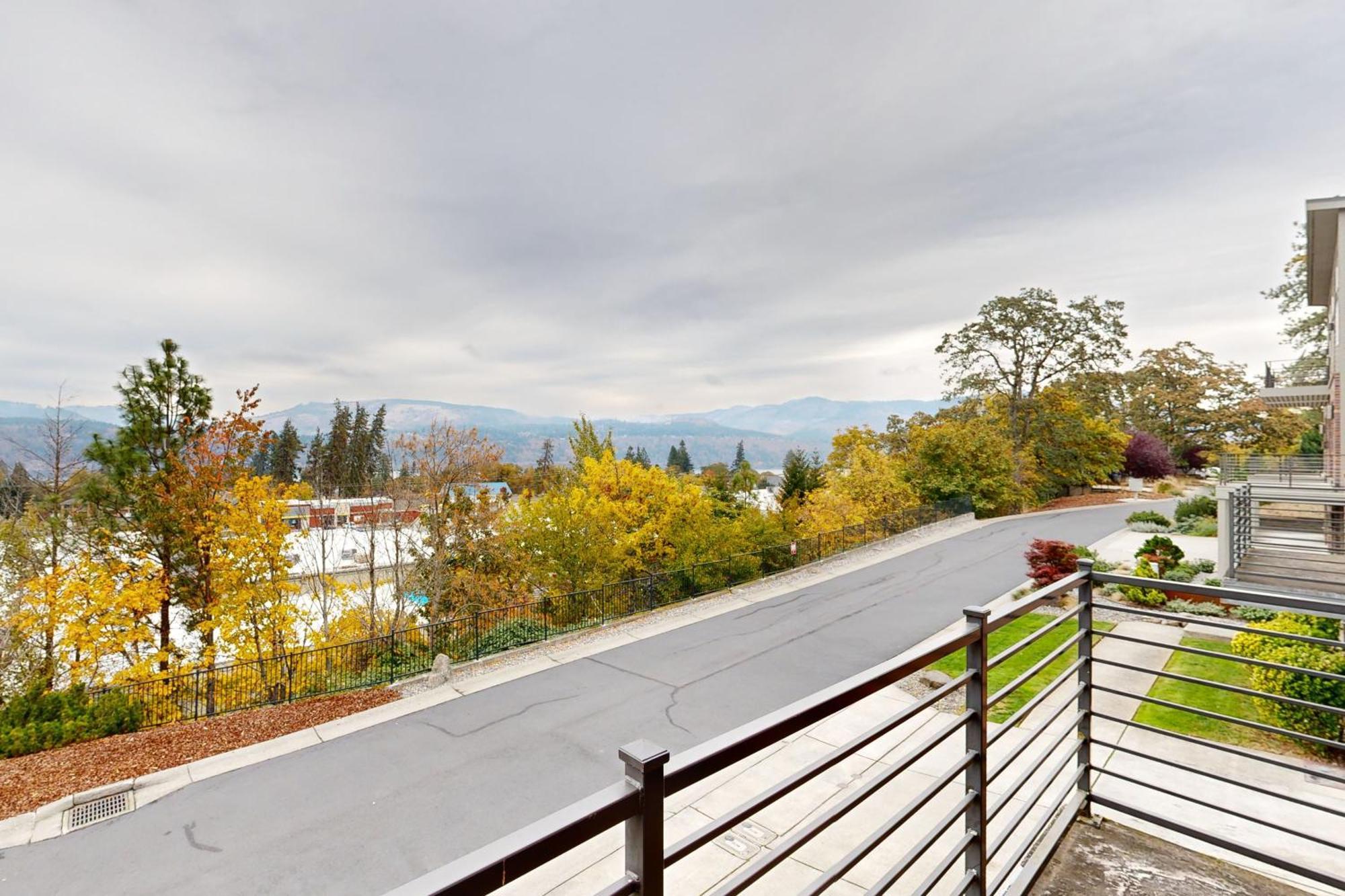 Hood River Mountain View House ภายนอก รูปภาพ
